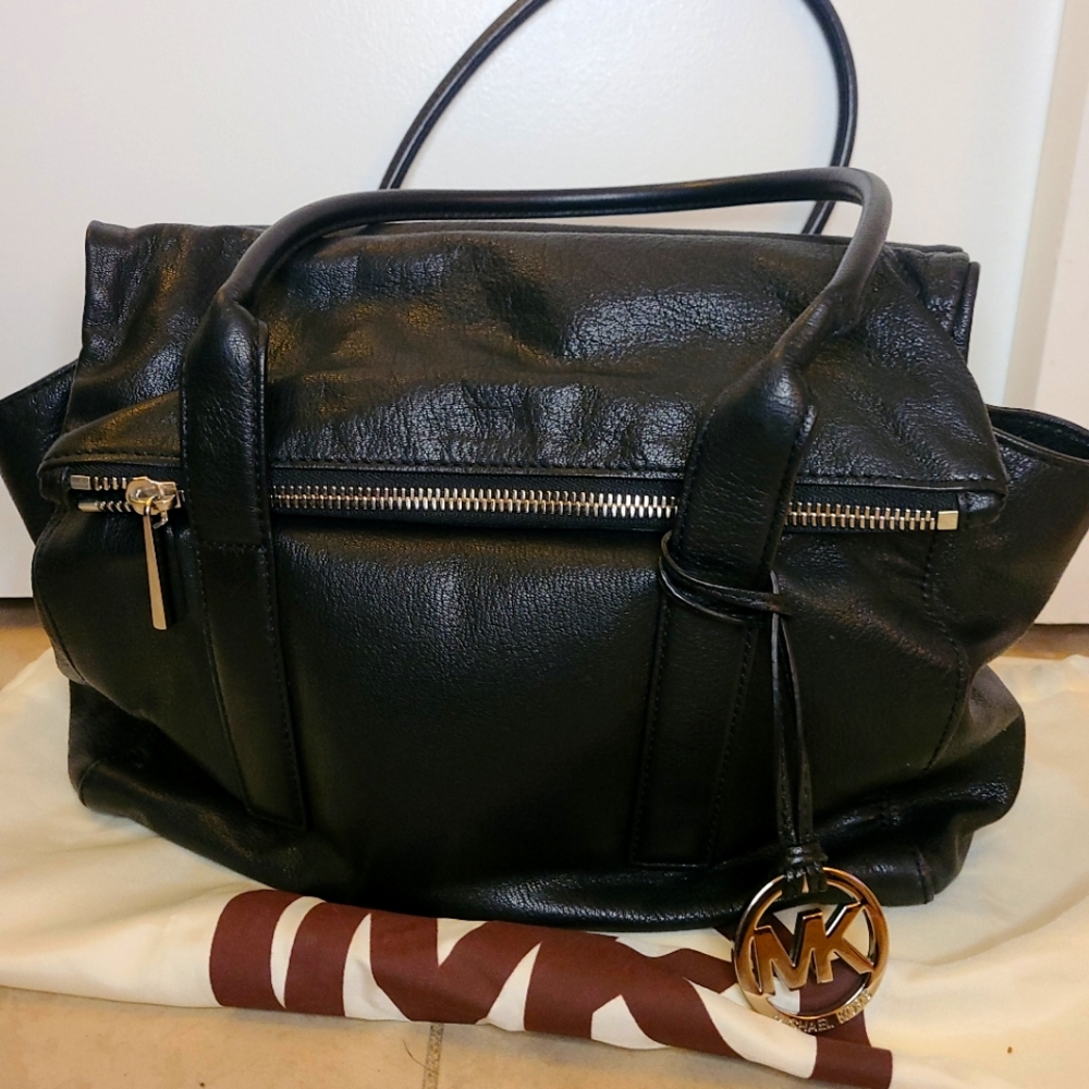 Michael Kors Tippi Handbag